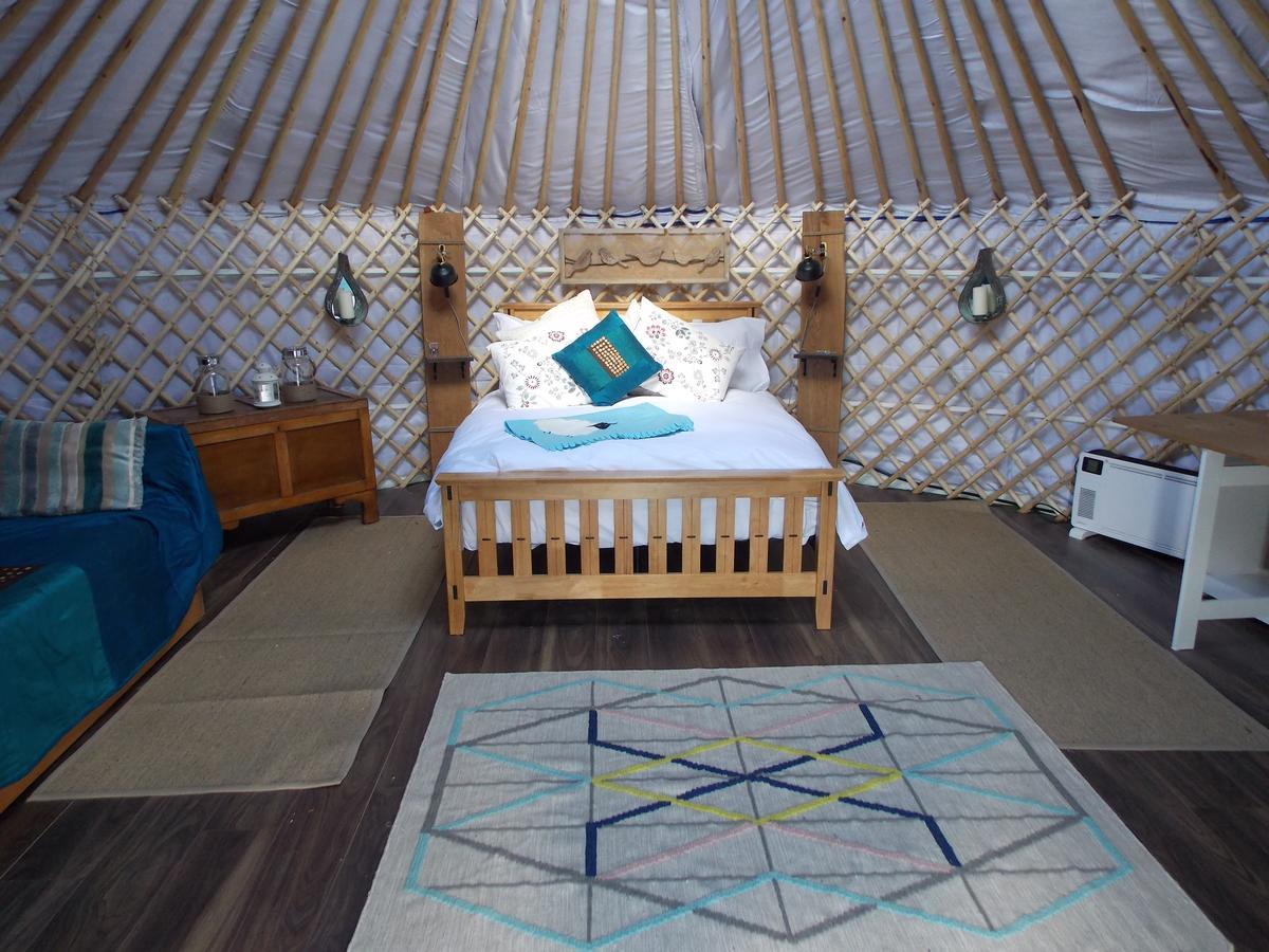 ホテル Glamping On The Hill Mells エクステリア 写真