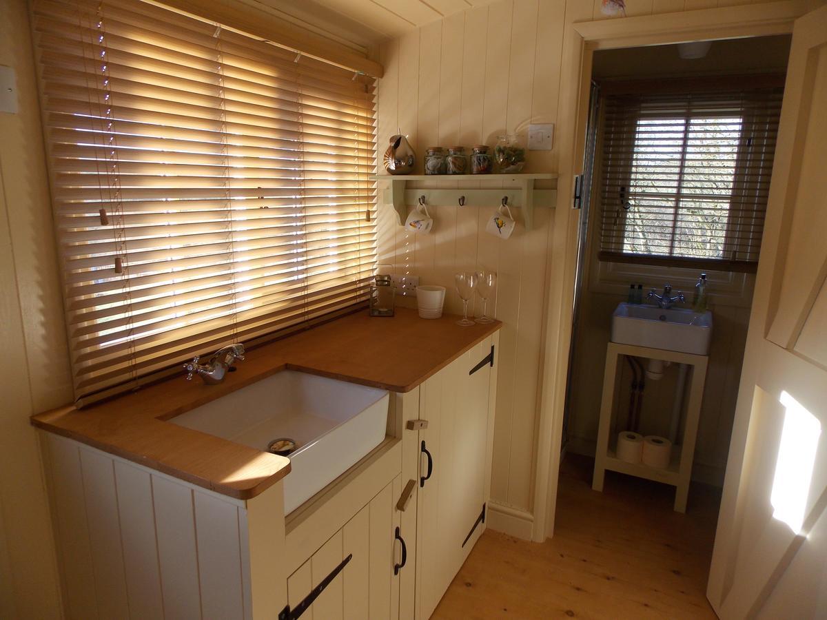 ホテル Glamping On The Hill Mells エクステリア 写真